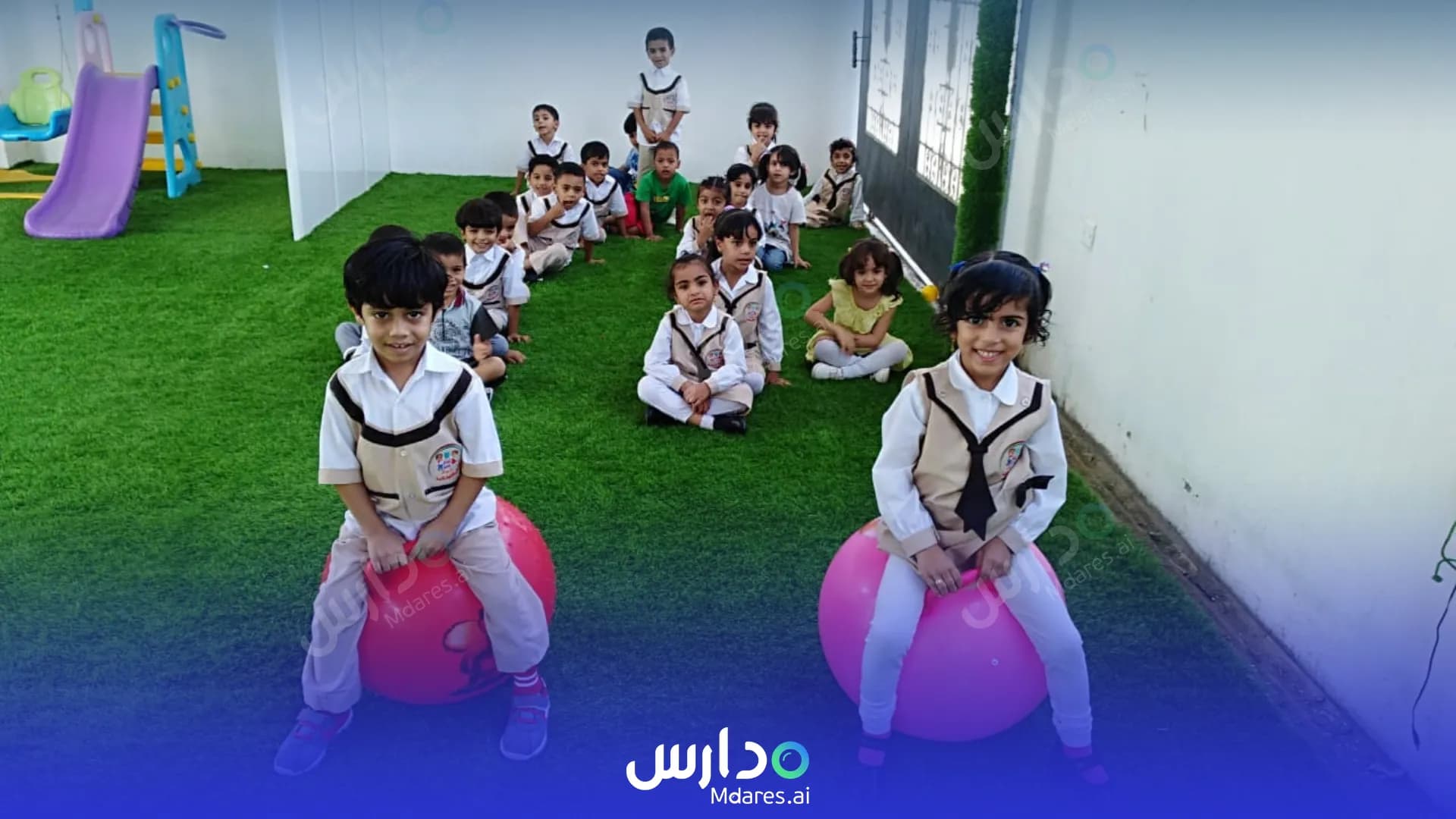 رسوم مدرسة لحن الطفولة الخاصة جنوب الباطنة