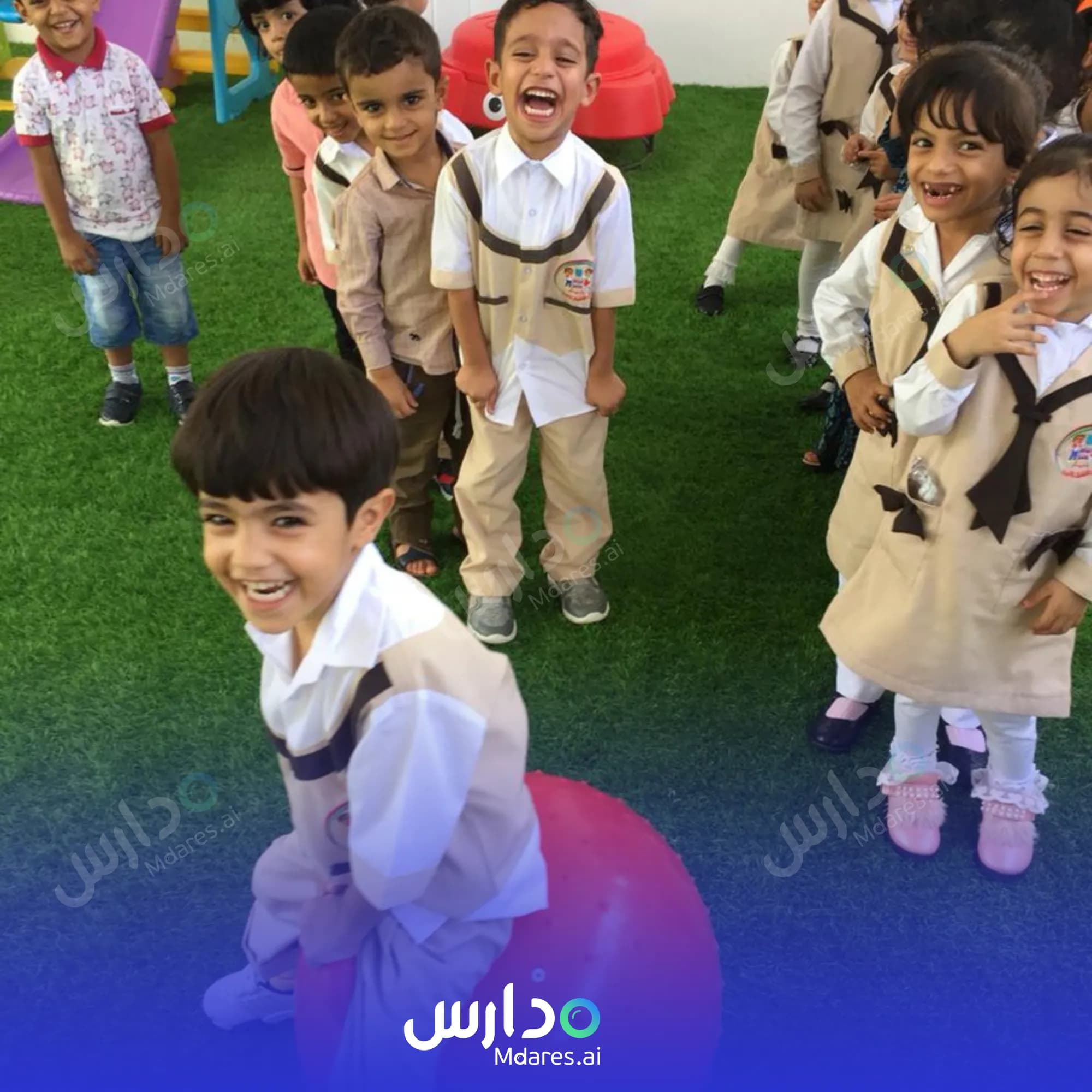 مواعيد مدرسة لحن الطفولة الخاصة جنوب الباطنة