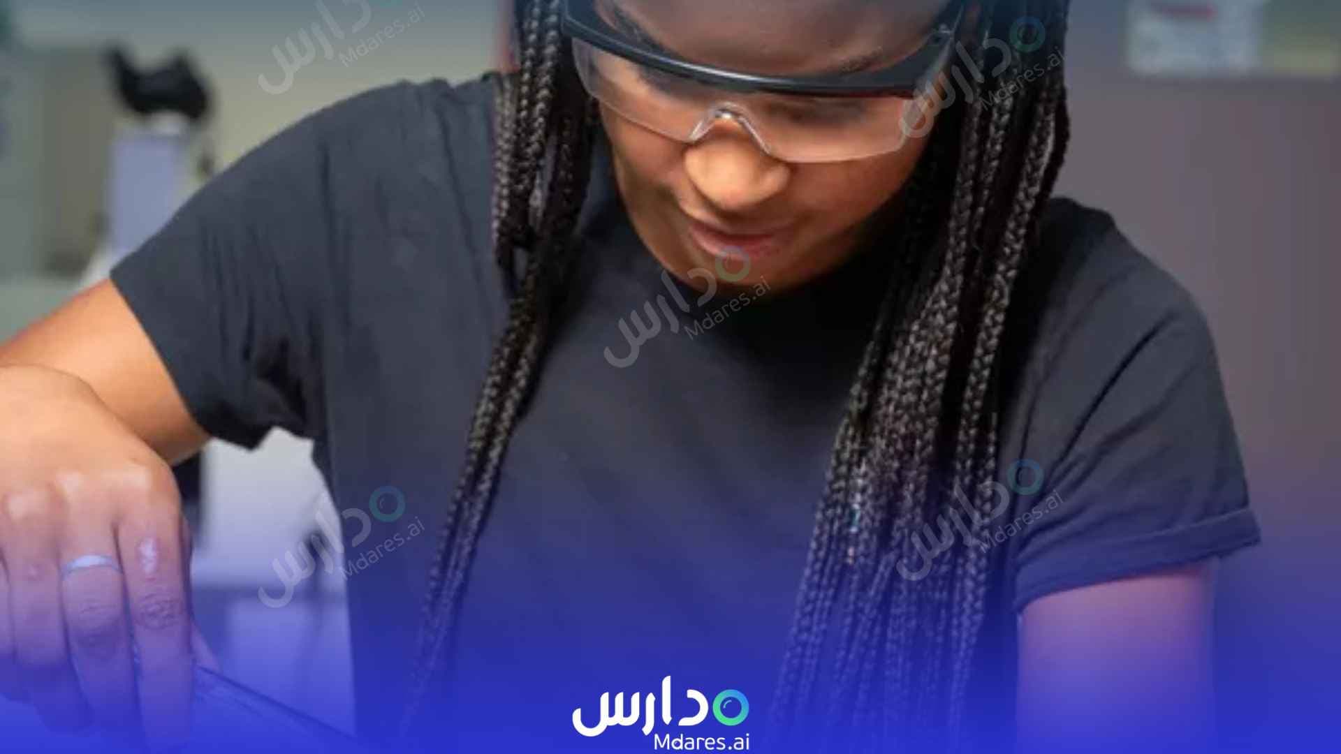 رسوم American Community School of Abu Dhabi Abu Dhabi