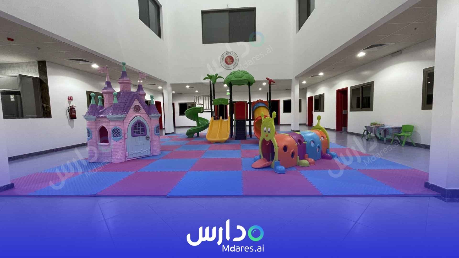 مواعيد Loyal International School Jeddah