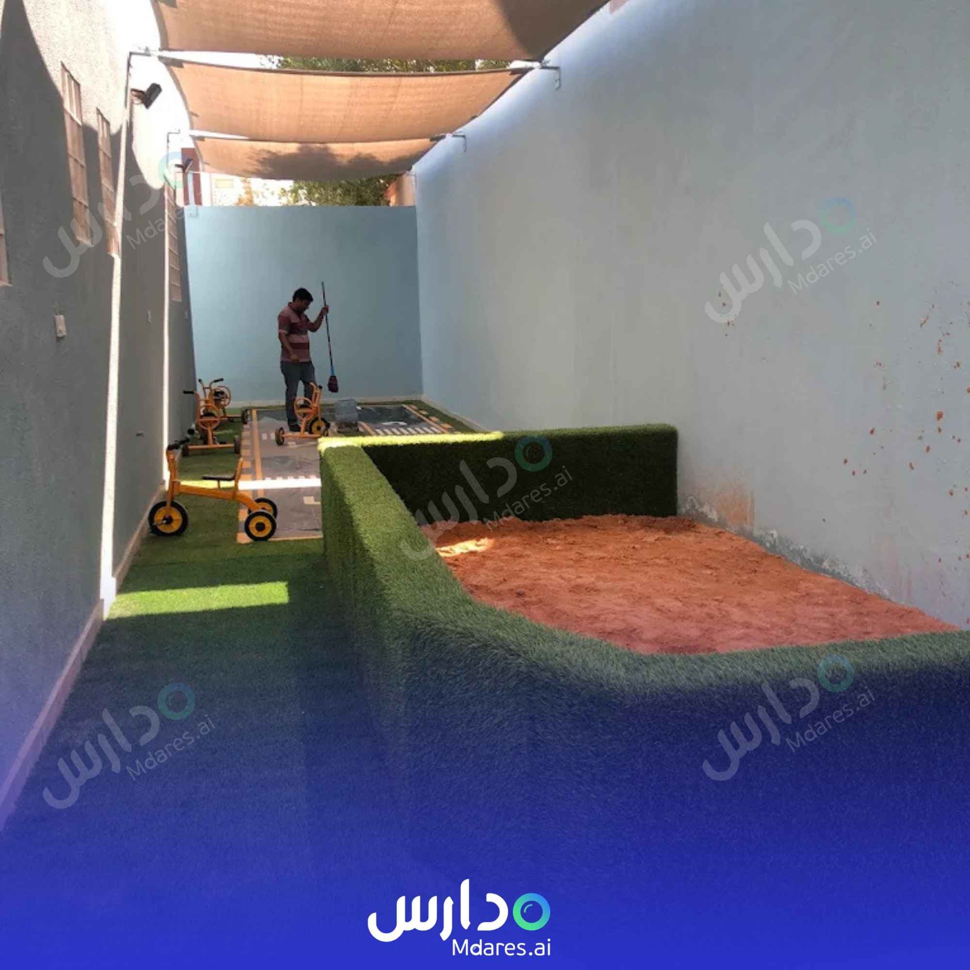 عنوان Rahiq Altaealum kindergarten Riyadh